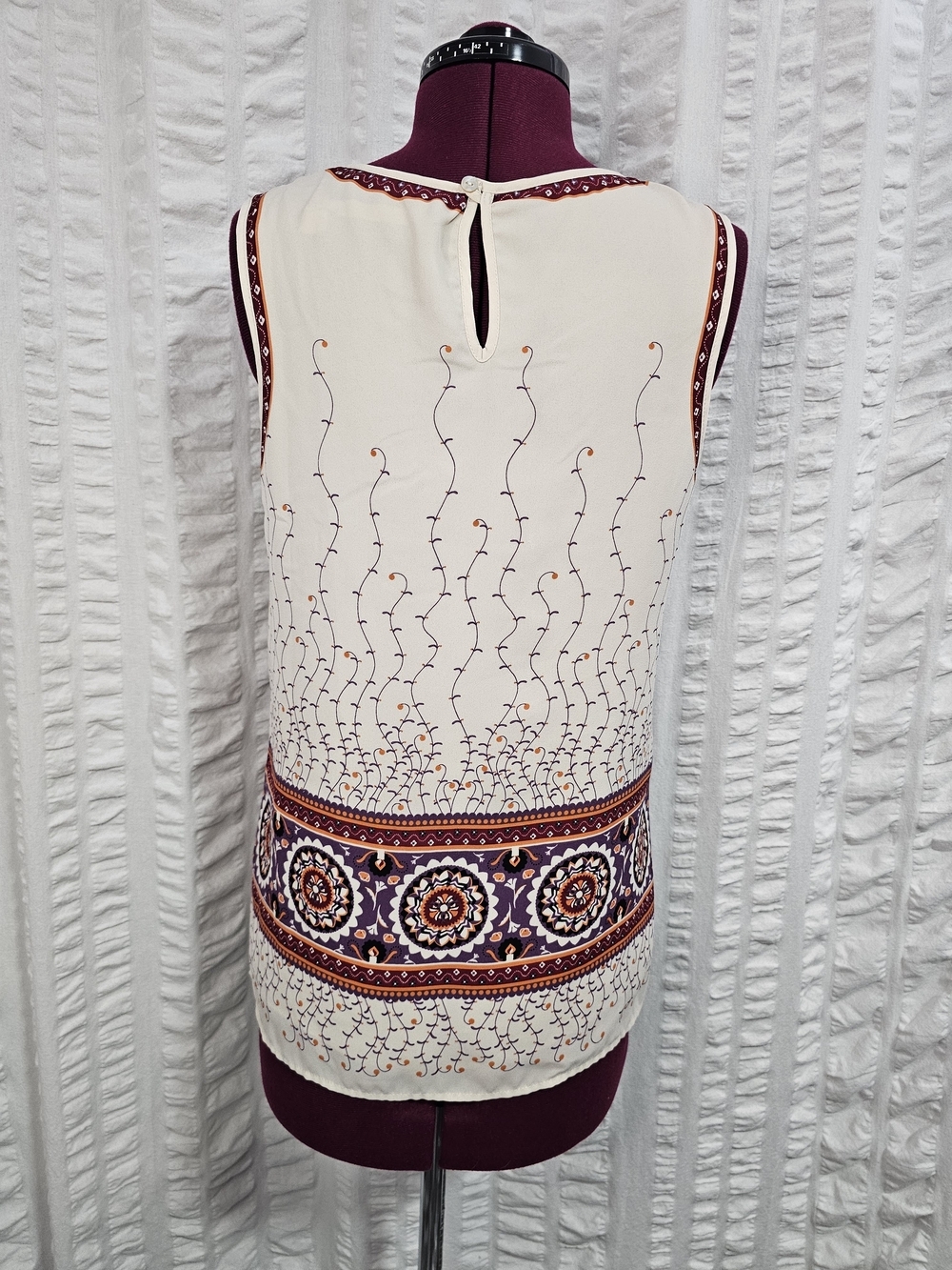 Chelsea & Violet Cream Sleeveless Blouse Tank with Maroon and Orange Accents - Picture 7 of 13